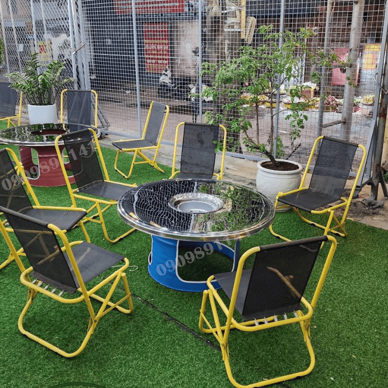 Bàn ghế nướng ngoài trời là sự lựa chọn ưu tiên của nhiều chủ kinh doanh