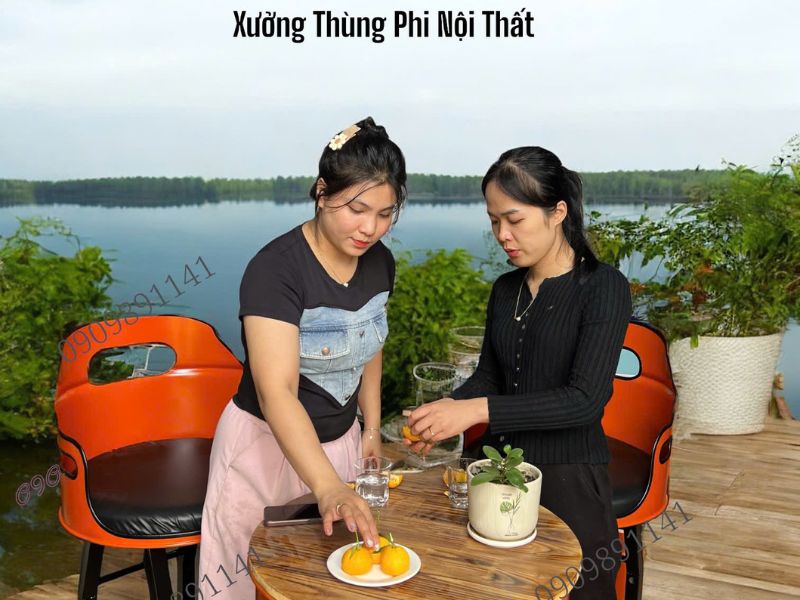 bàn cà phê bằng thùng phi