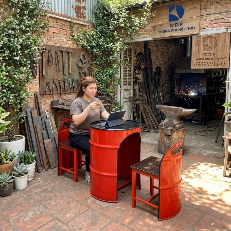 ghe-sat-cafe-ngoai-troi-thung-phi-son-3-lop-ben-mau-phu-hop-khong-gian-kinh-doanh-2 Cấu tạo của ghế sắt cafe ngoài trời